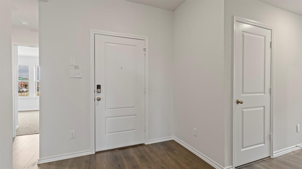 1030 Sandpiper Way Ferris, TX 75125 - Photo 9 of 16