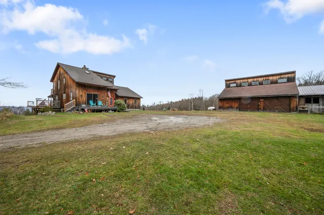 $759,000 | 947 Foster Hill Road, Landaff, NH 03585