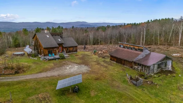 $759,000 | 947 Foster Hill Road, Landaff, NH 03585