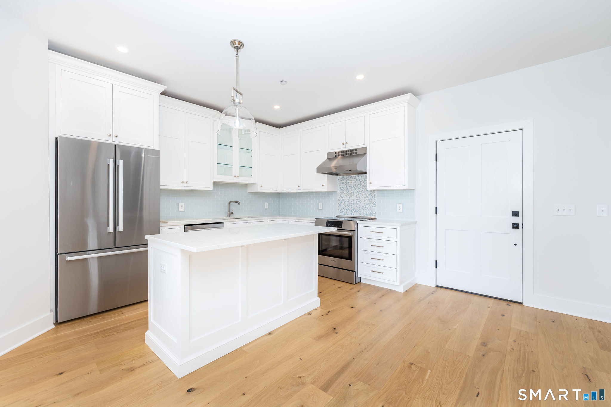 185 Main Street, Unit 305 East Lyme, CT 06357 - Photo 7 of 40