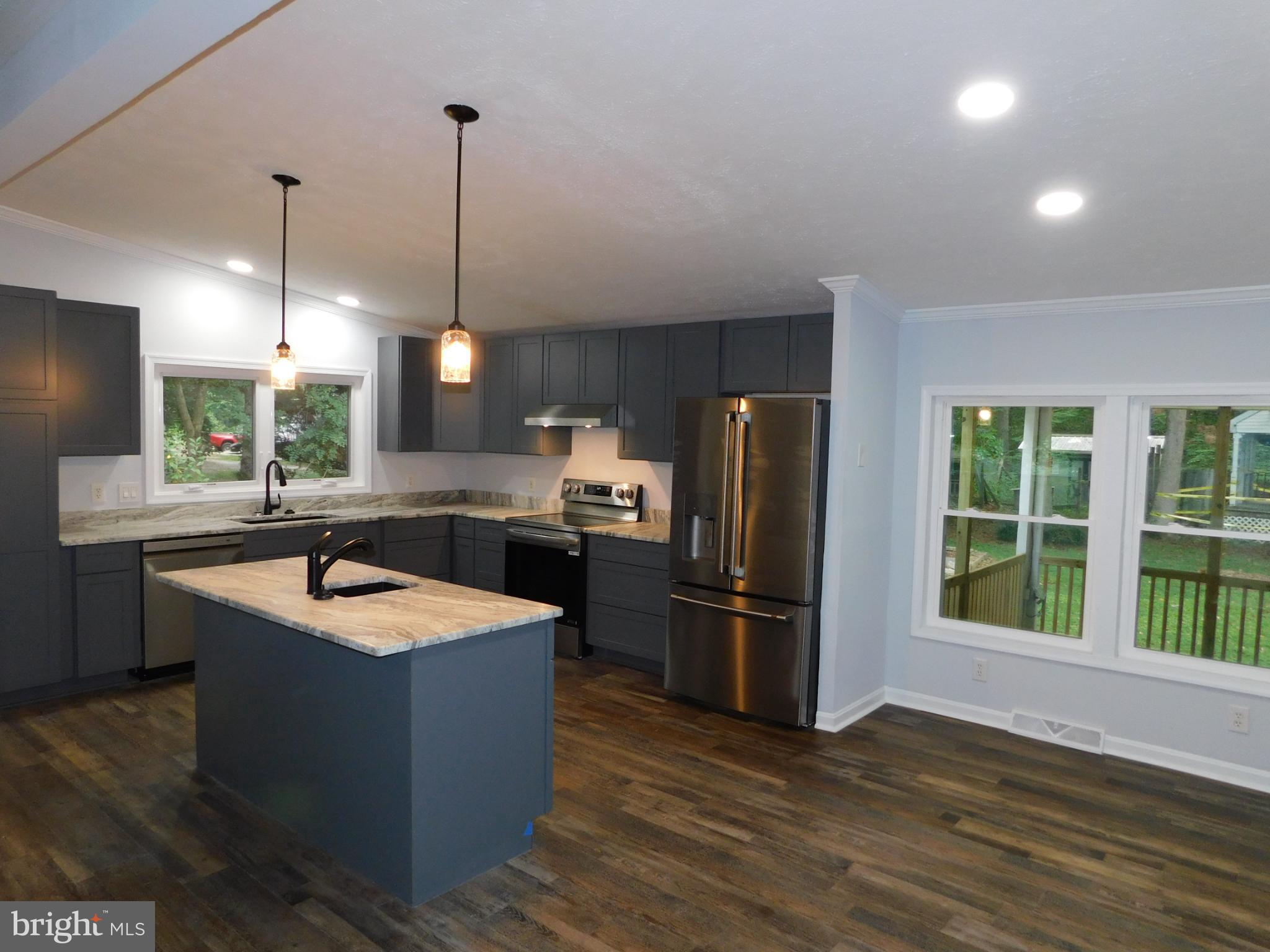 2608 Hunting Quarter Road Houston, DE 19954 - Photo 3 of 58 Kitchen & Eat-in Area