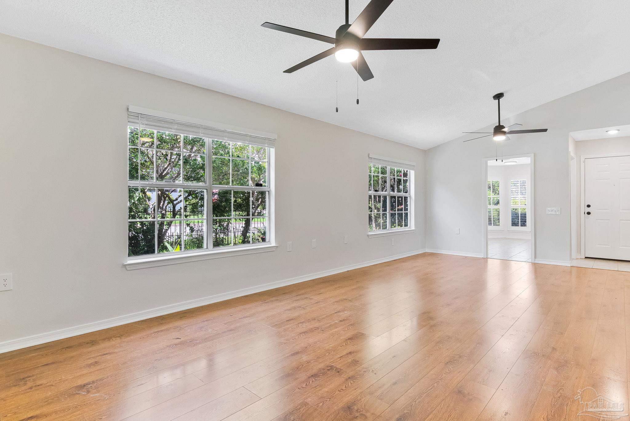1344 Sunrunner Road Pensacola, FL 32504 - Photo 3 of 65 Gallery Image 3