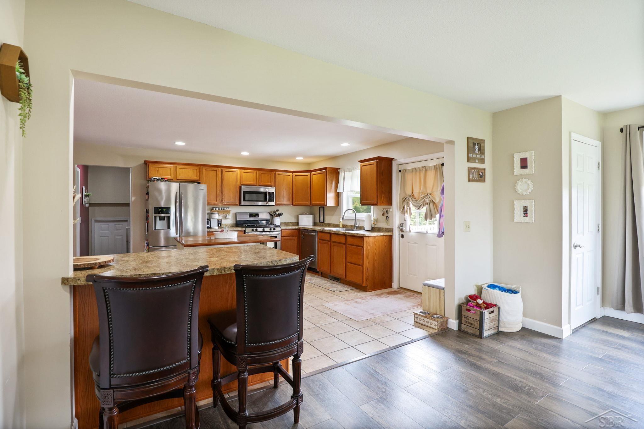 2850 North Thomas Road Saginaw, MI 48609 - Photo 15 of 41 50174695-4c12eacb-958c-48f7-a7c1-27f79093ee9c.JPG