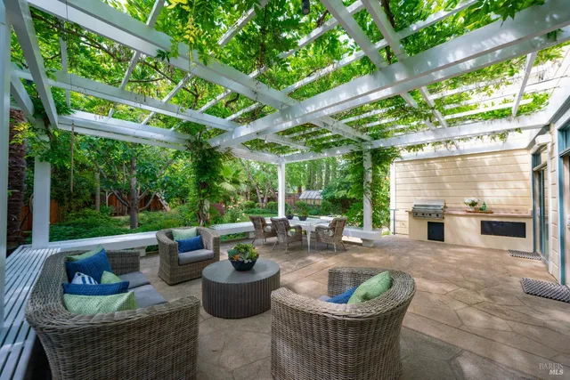 $3,500,000 | 1330 Pine Street, St. Helena, CA 94574
