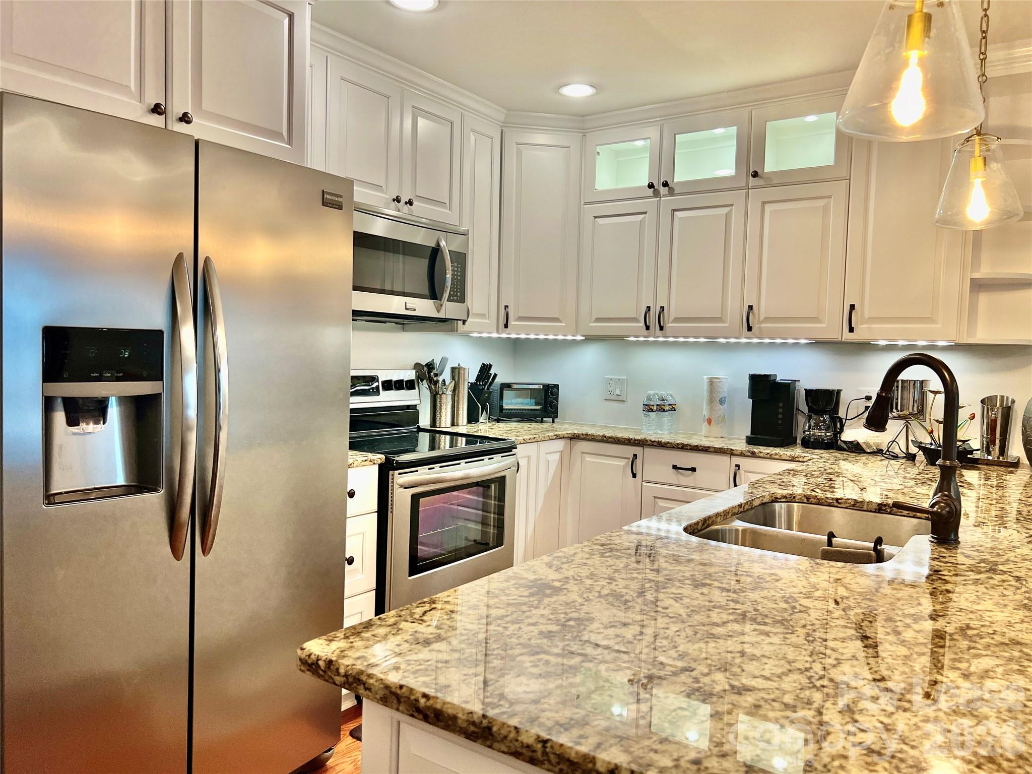 1323 Queens Road, Unit 417 Charlotte, NC 28207 - Photo 2 of 28