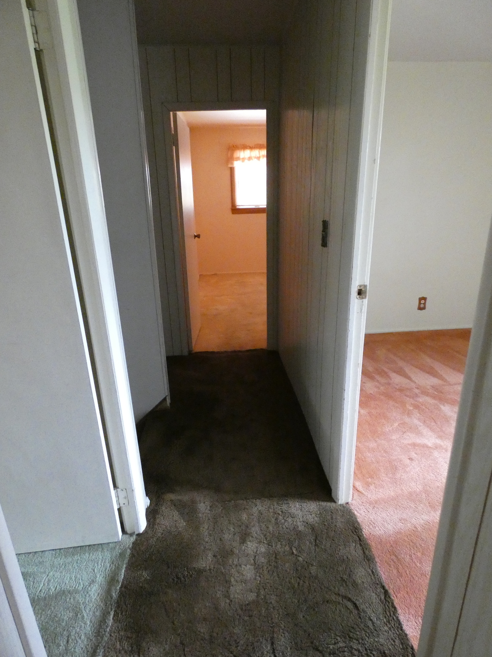 8821 Frontenac Road Indianapolis, IN 46226 - Photo 16 of 32