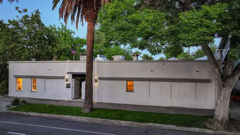 $1,395,000 | 2101 28th Street, Sacramento, CA 95818