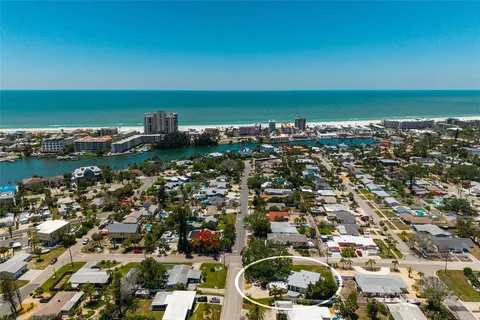 $739,500 | 302 41st Avenue, St. Pete Beach, FL 33706