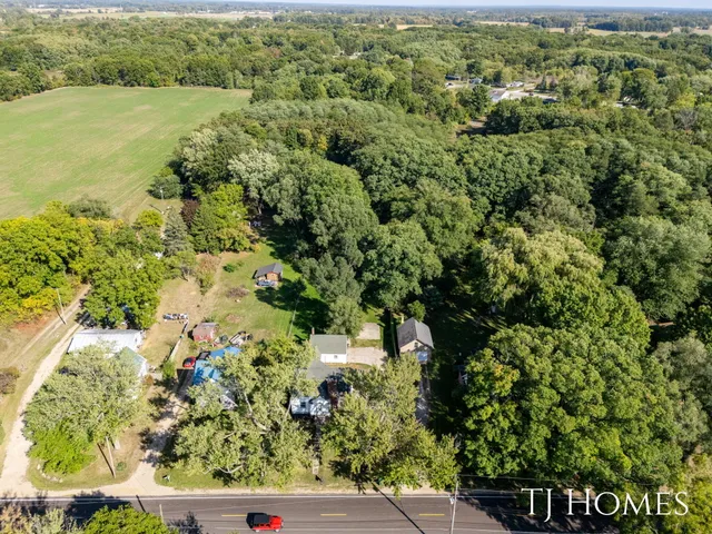 $264,900 | 8966 Holton-Duck Lake Road, Holton, MI 49425