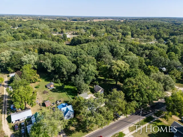 $264,900 | 8966 Holton-Duck Lake Road, Holton, MI 49425