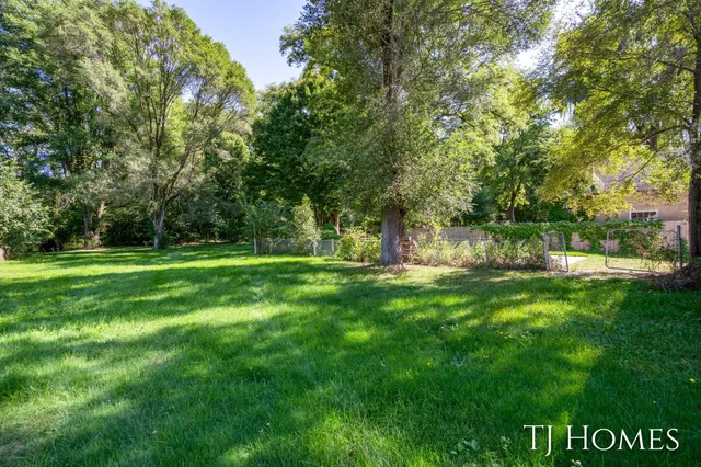 $264,900 | 8966 Holton-Duck Lake Road, Holton, MI 49425