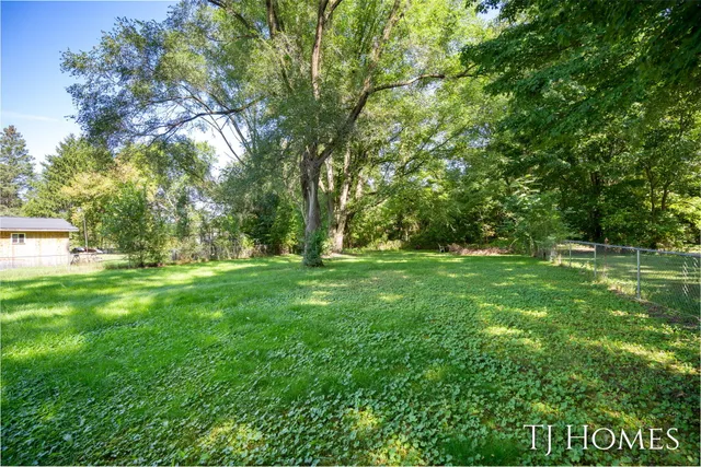 $264,900 | 8966 Holton-Duck Lake Road, Holton, MI 49425