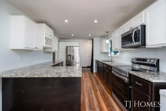 $264,900 | 8966 Holton-Duck Lake Road, Holton, MI 49425