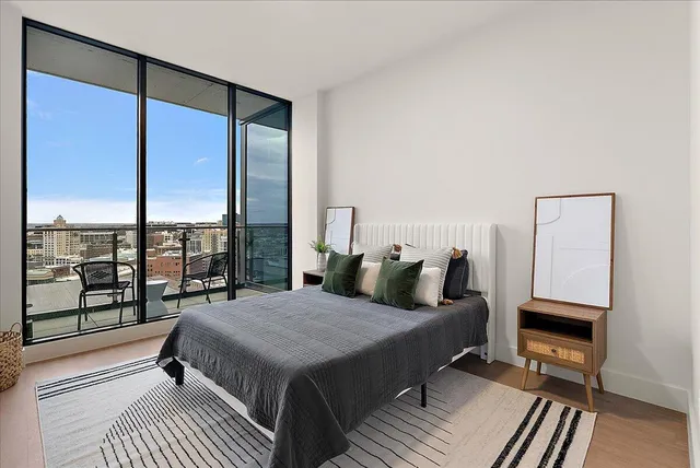 $575,000 | 144 Oakes Street Southwest, Unit 1905, Grand Rapids, MI 49503