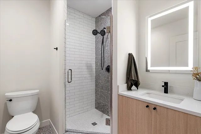 $575,000 | 144 Oakes Street Southwest, Unit 1905, Grand Rapids, MI 49503