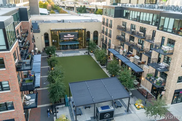 $575,000 | 144 Oakes Street Southwest, Unit 1905, Grand Rapids, MI 49503