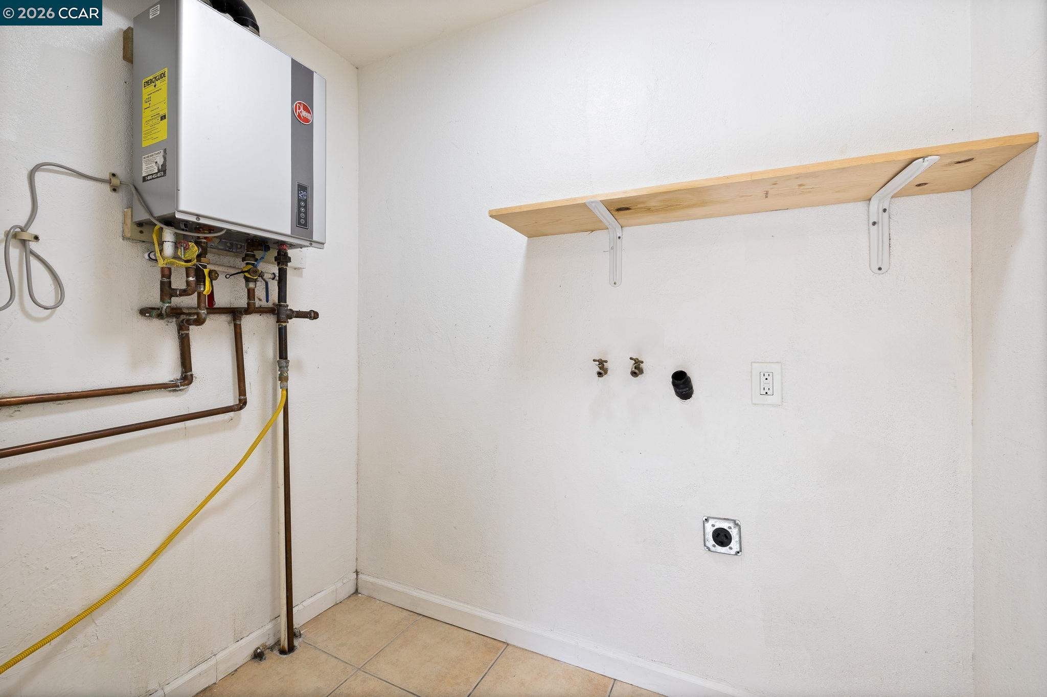 4820 Blum Road Martinez, CA 94553 - Photo 4 of 46