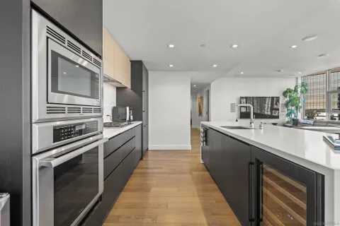 $1,600,000 | 1388 Kettner Boulevard, Unit 1706, San Diego, CA 92101