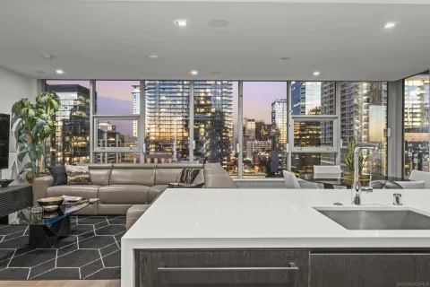 $1,600,000 | 1388 Kettner Boulevard, Unit 1706, San Diego, CA 92101
