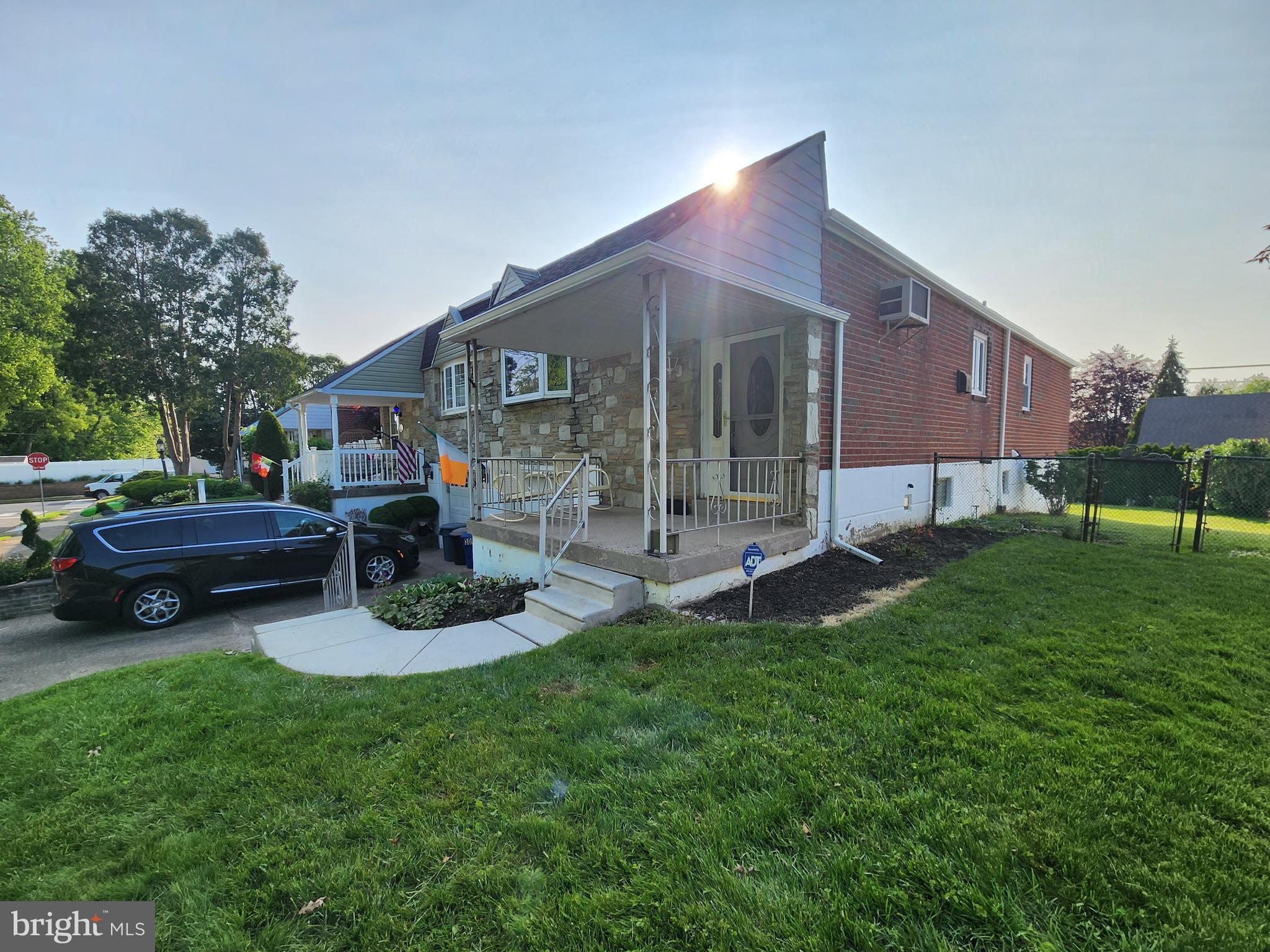 13067 Stevens Road Philadelphia, PA 19116 - Photo 4 of 26
