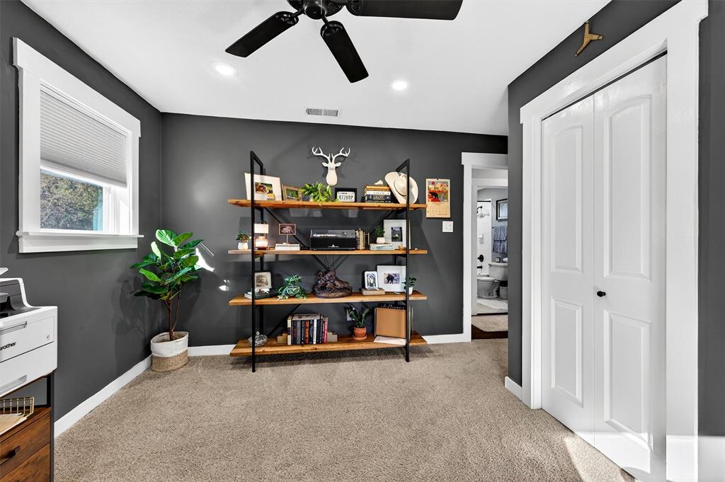 5816 Luella Road Sherman, TX 75090 - Photo 17 of 36 a room with window and shelf