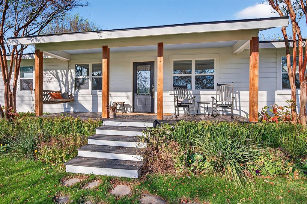 5816 Luella Road Sherman, TX 75090 - Photo 2 of 36 front view of a house with a porch