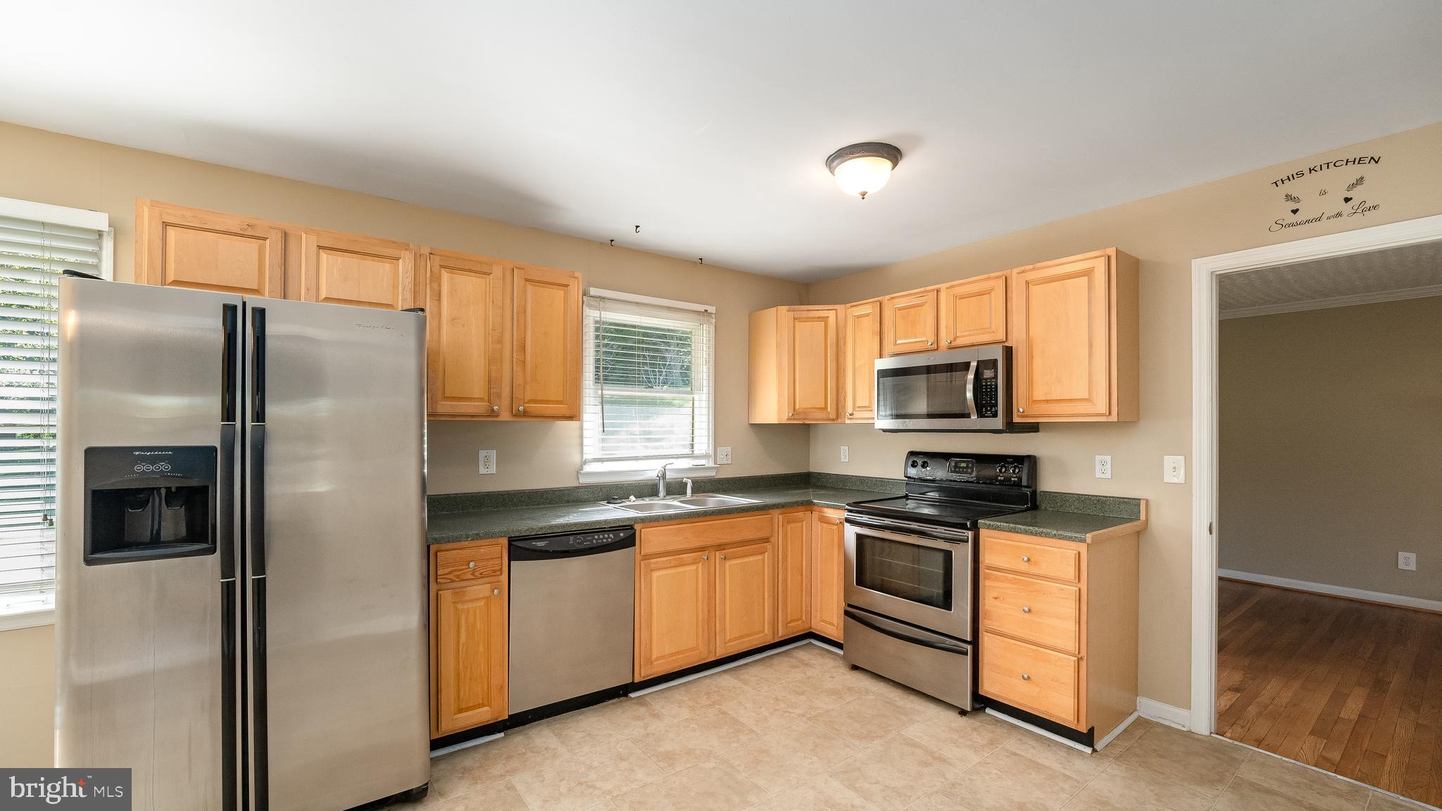 348 Chapel Green Road Fredericksburg, VA 22405 - Photo 10 of 27 KITCHEN