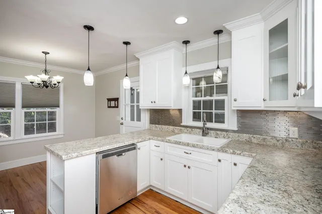 $2,495 | 14 Traxler Street, Greenville, SC 29607