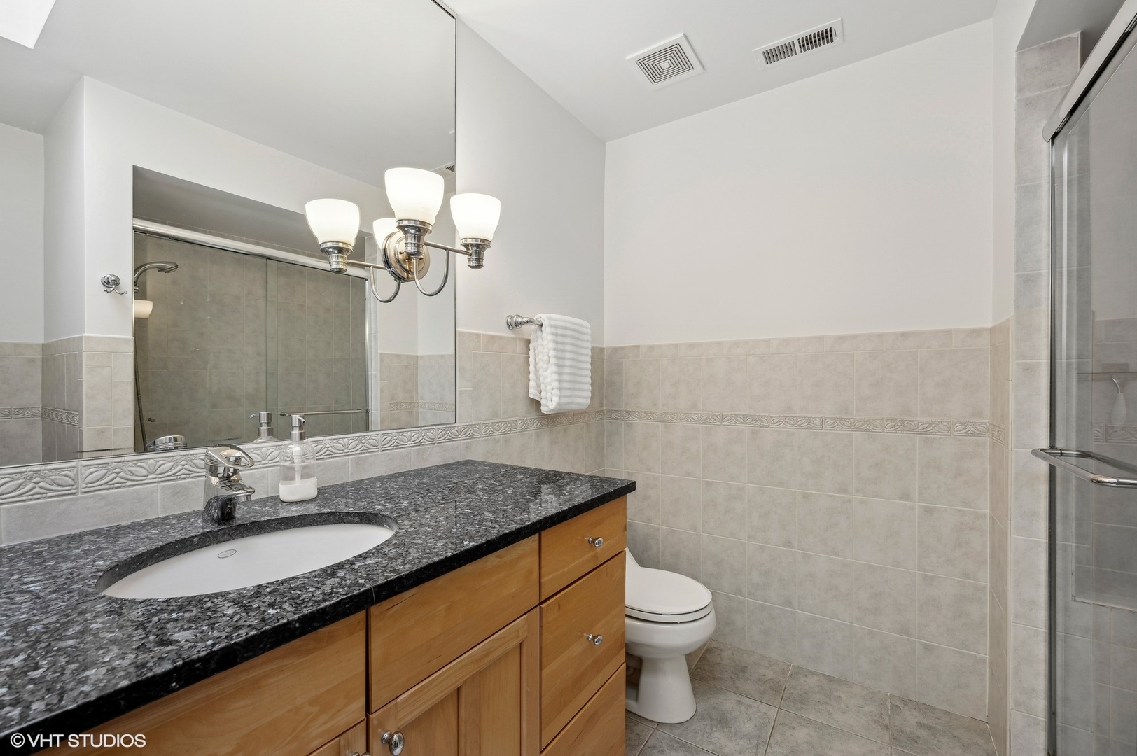 68 Ellendale Road Deerfield, IL 60015 - Photo 16 of 28