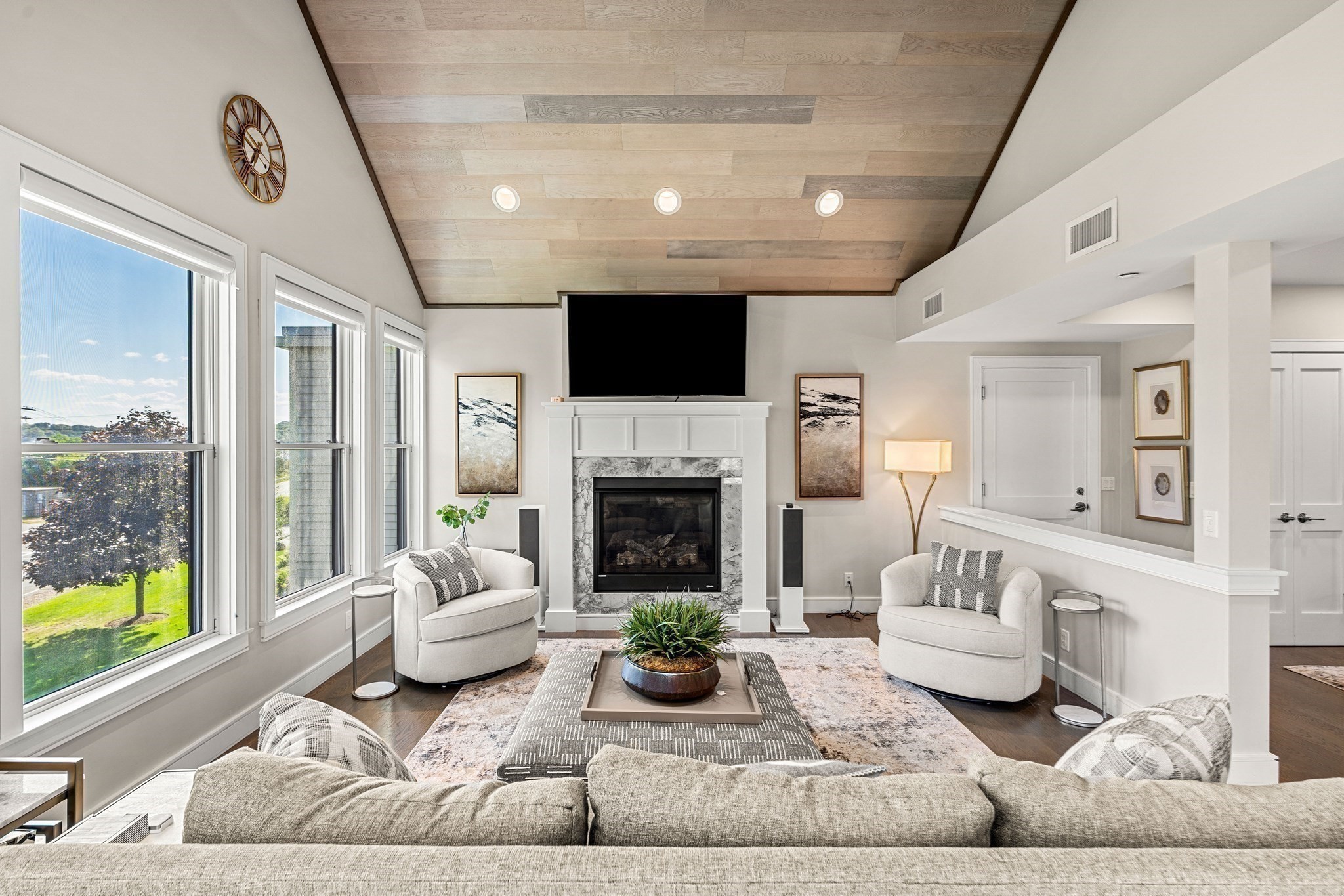 78 Thatcher Road, Unit 6 Gloucester, MA 01930 - Photo 6 of 29 Gallery Image 6