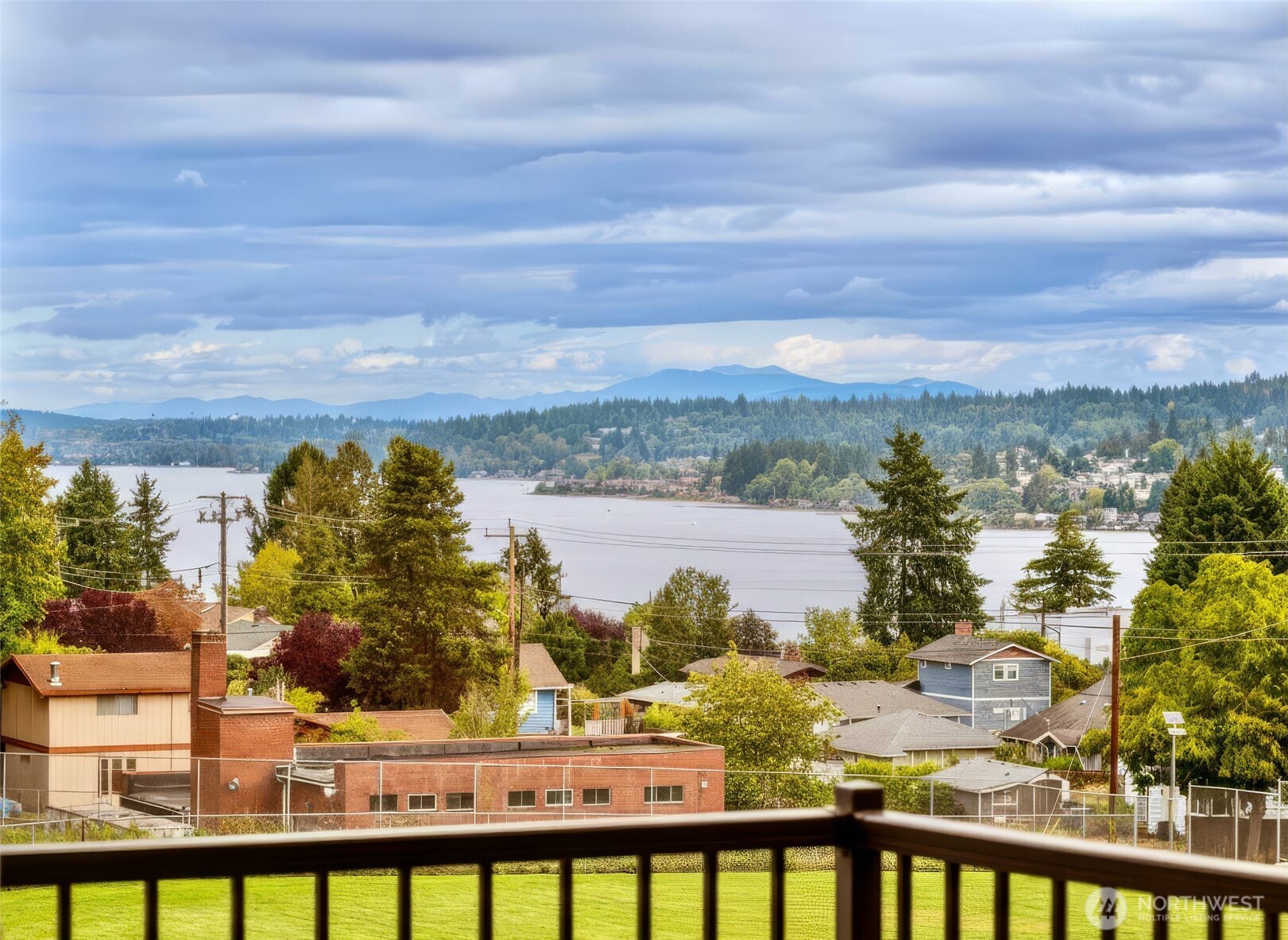 8253 South 118th Street Seattle, WA 98178 - Photo 1 of 40