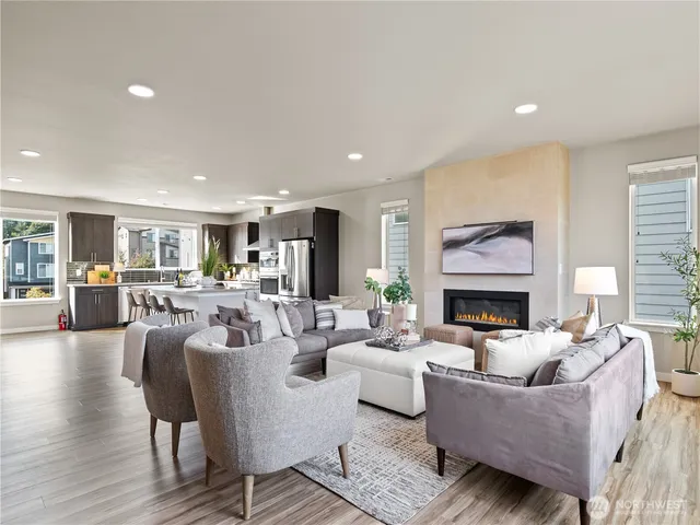 $899,000 | 8253 South 118th Street, Seattle, WA 98178