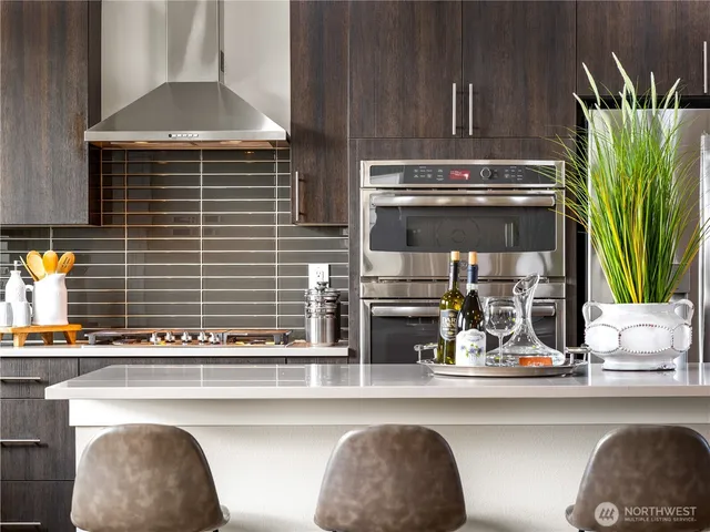 $899,000 | 8253 South 118th Street, Seattle, WA 98178