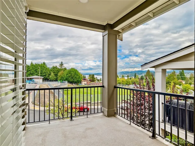 $899,000 | 8253 South 118th Street, Seattle, WA 98178