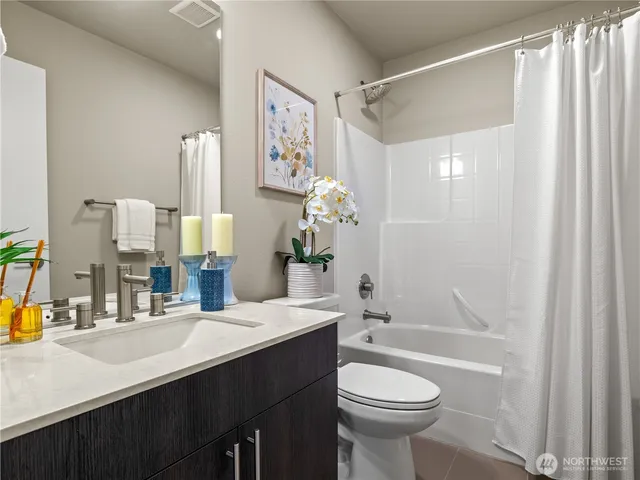 $899,000 | 8253 South 118th Street, Seattle, WA 98178