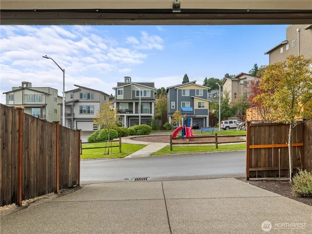 $899,000 | 8253 South 118th Street, Seattle, WA 98178