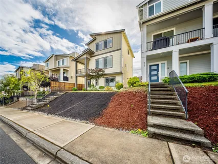 $899,000 | 8253 South 118th Street, Seattle, WA 98178