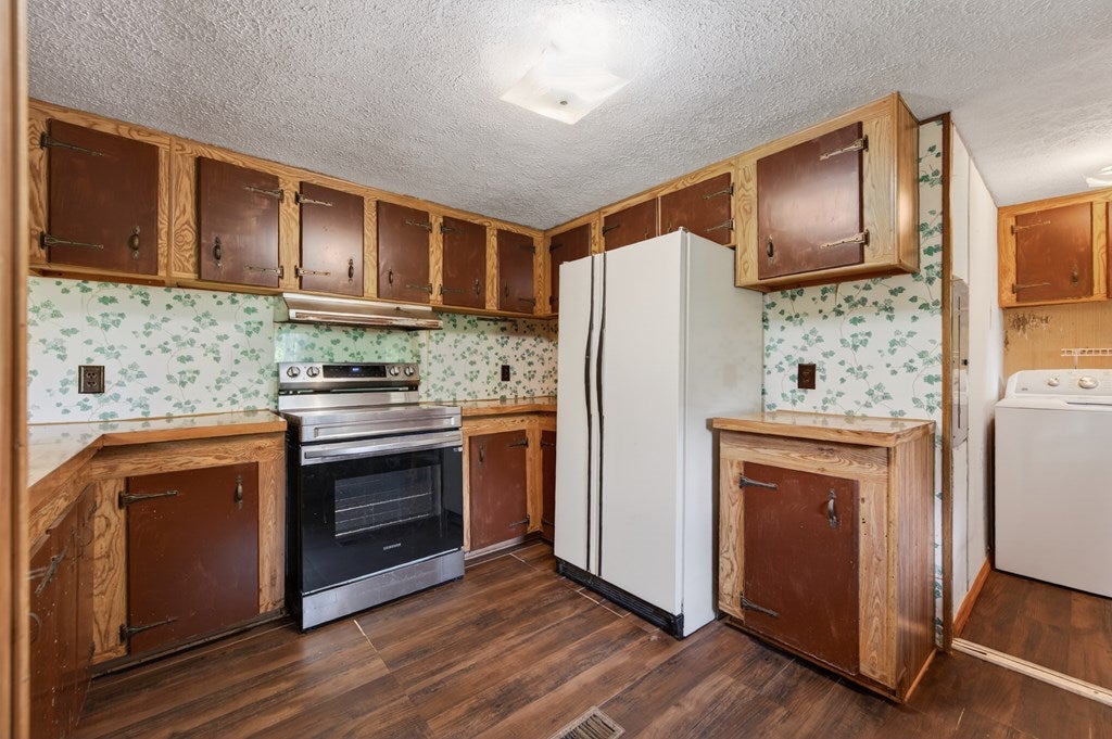6135 Parrott Mountain Road Parrott, VA 24132 - Photo 19 of 66 Gallery Image 19