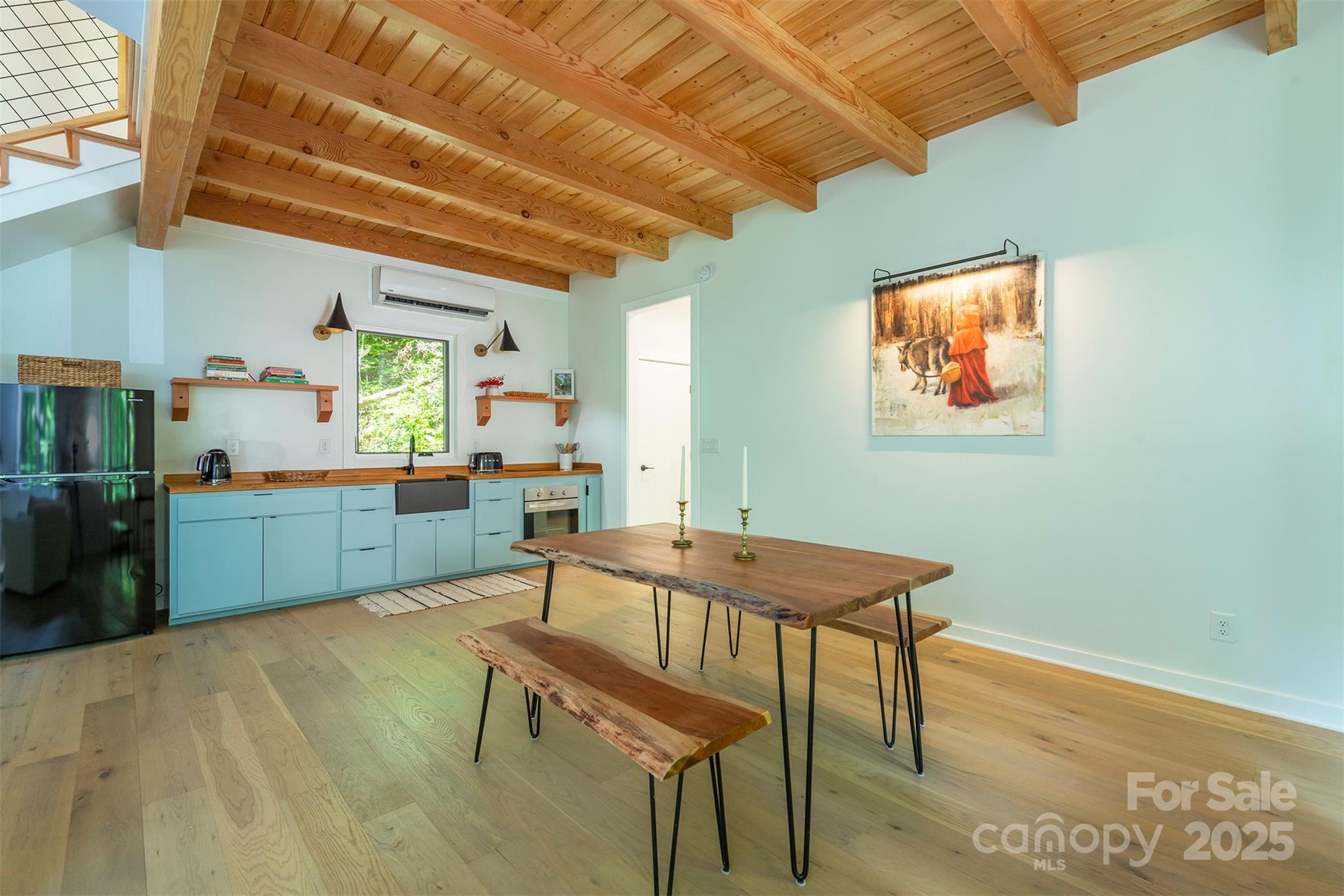 401 Winterle Road Black Mountain, NC 28711 - Photo 3 of 44 a room with furniture and window
