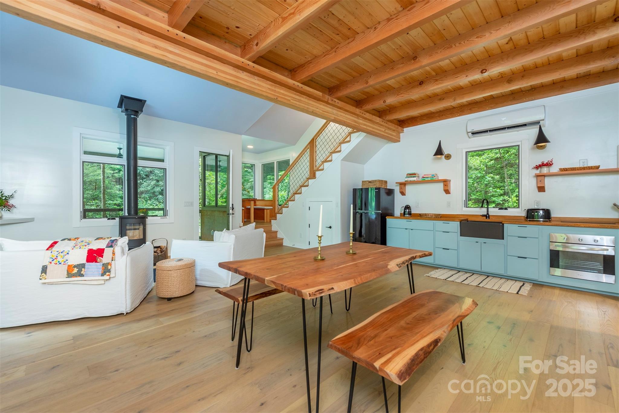 401 Winterle Road Black Mountain, NC 28711 - Photo 4 of 44 a outdoor space with furniture