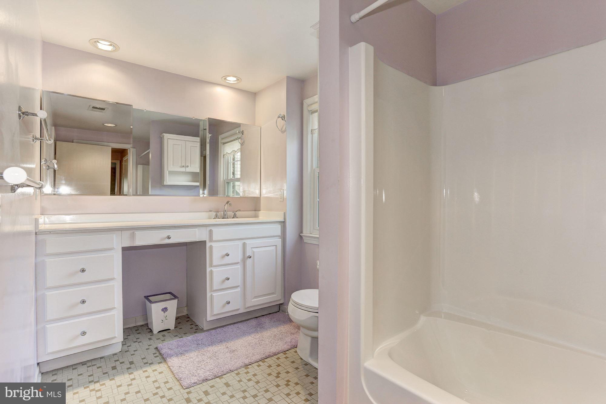 9708 Digging Road Montgomery Village, MD 20886 - Photo 22 of 29 Bath