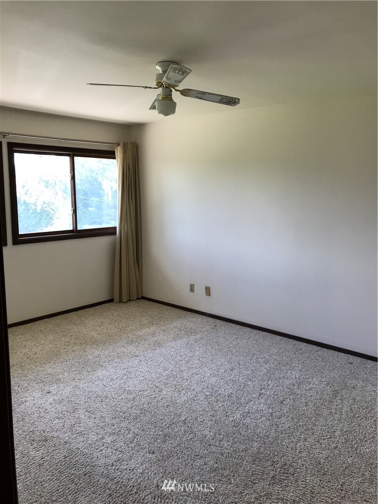 5320 Northeast 10th Street Renton, WA 98059 - Photo 10 of 14 Gallery Image 10