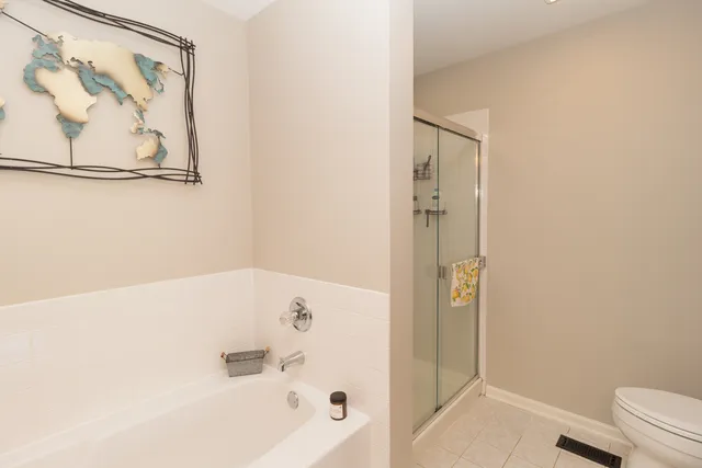 $389,000 | 3271 Cool Springs Court, Naperville, IL 60564