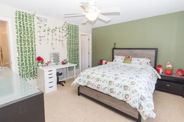 $389,000 | 3271 Cool Springs Court, Naperville, IL 60564