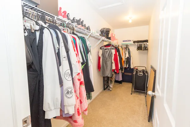 $389,000 | 3271 Cool Springs Court, Naperville, IL 60564