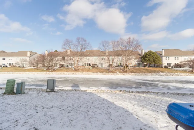 $389,000 | 3271 Cool Springs Court, Naperville, IL 60564