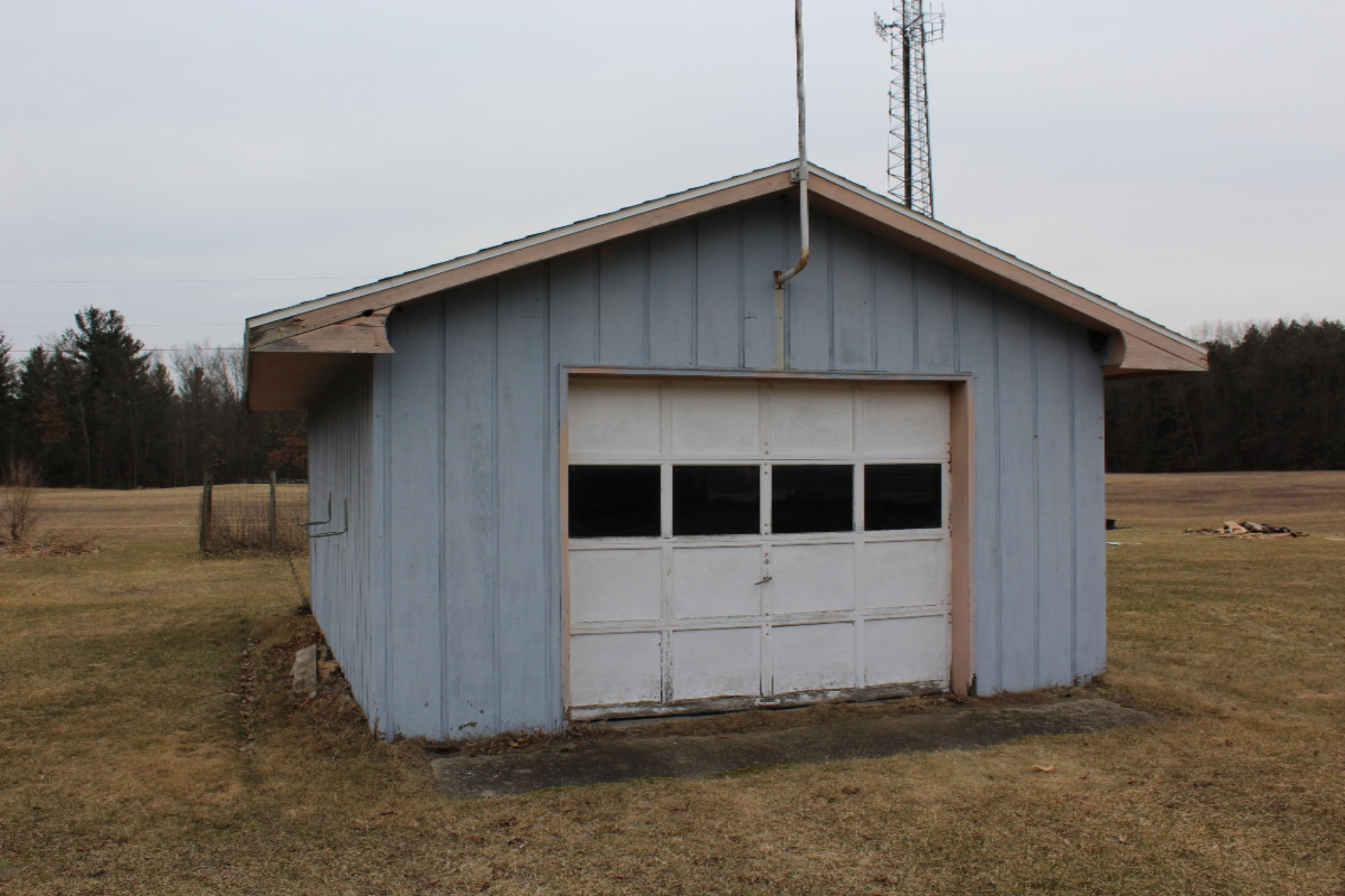 9665 Colby Road Greenville, MI 48838 - Photo 3 of 29 Additional Garage