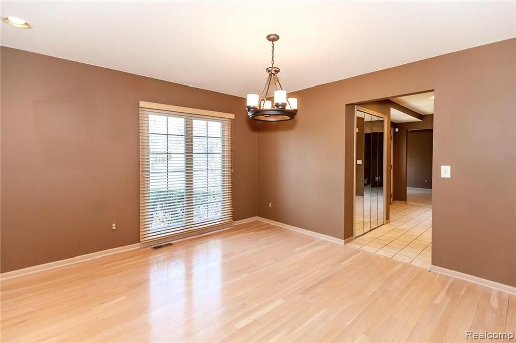 30516 Huntsman Drive West Farmington Hills, MI 48331 - Photo 27 of 54