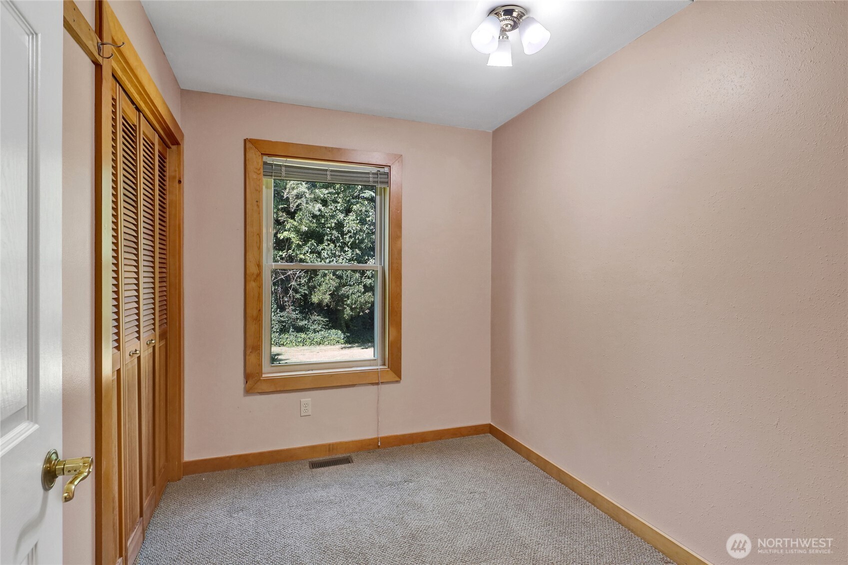 9317 Avon Allen Road Bow, WA 98232 - Photo 32 of 40 Gallery Image 32