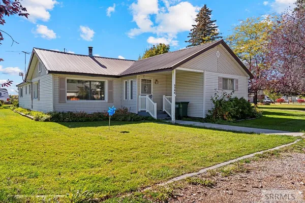 $575,000 | 3756 East 800 North, Rigby, ID 83442